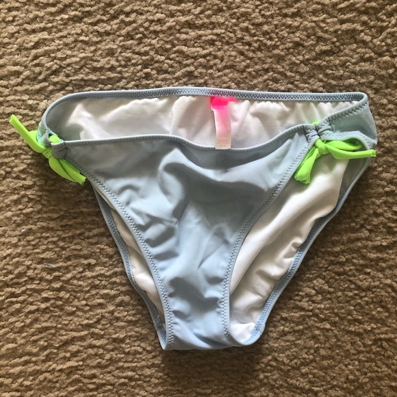 Victoria’s Secret Blue Push-up Bikini size 34A - Picture 3 of 3